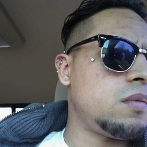 Meet your Posher, Javier